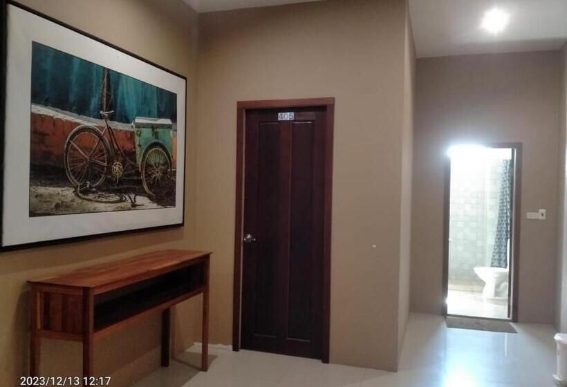 Президентский Люкс, Aura Residence