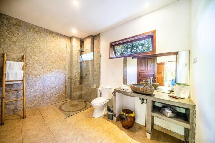 Номер Стандарт, Bunga Laut Bungalow
