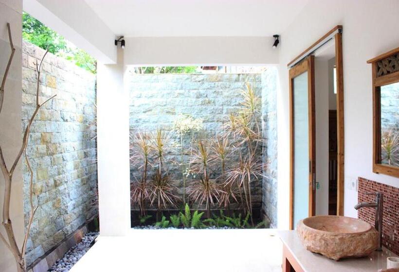 اتاق استاندارد با چشم‌انداز استخر, Sun Suko Boutique Resort