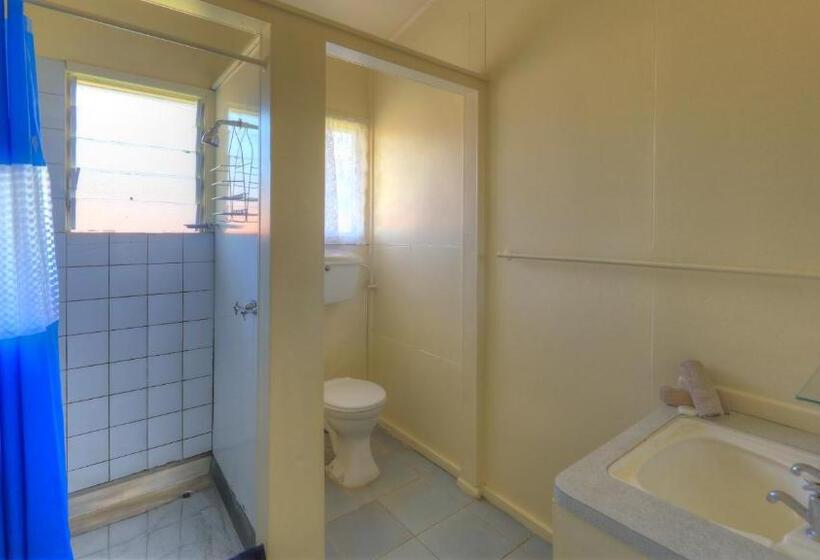 اتاق خانوادگی با چشم‌انداز باغ, Kiikii Inn & Suites