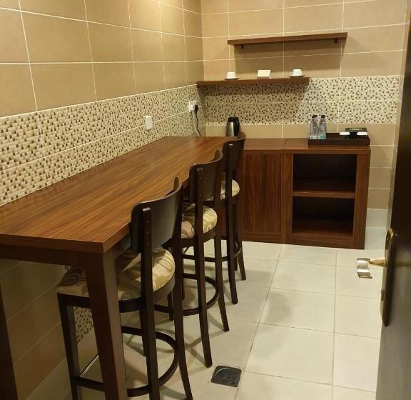 침실 2개 스위트, Verta Hotel Qouraish