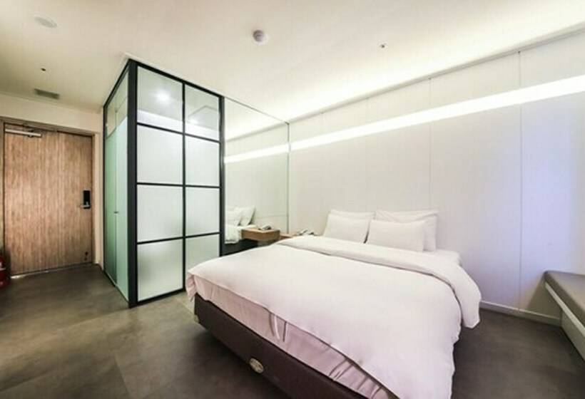 Quarto Deluxe, Yeongdeungpo Blvd  Ora