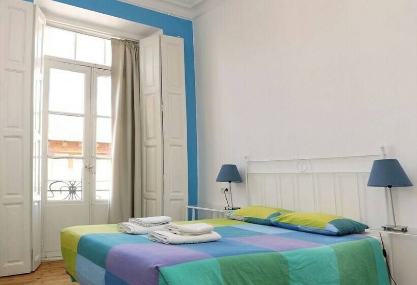 חדר סטנדרט חדר אמבטיה משותף, Leon Hostel