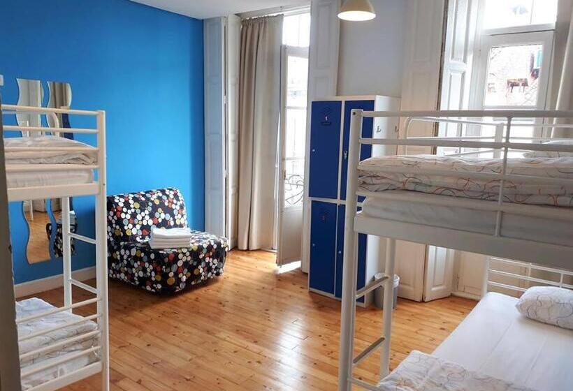 מיטה בחדר משותף, Leon Hostel