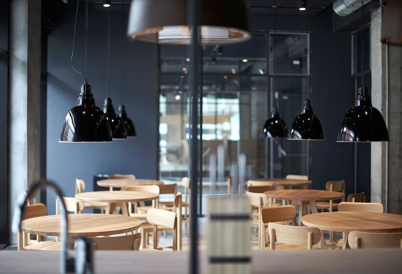 스탠다드 트리플 룸, Steel House Copenhagen