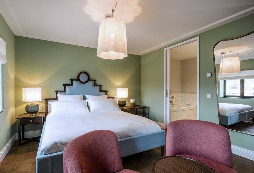 2 Bedroom Apartment, The July   Twenty Eight
