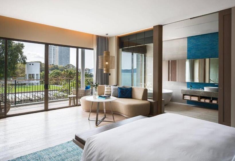 Вилла с 1 спальней и бассейном, Renaissance Pattaya Resort & Spa