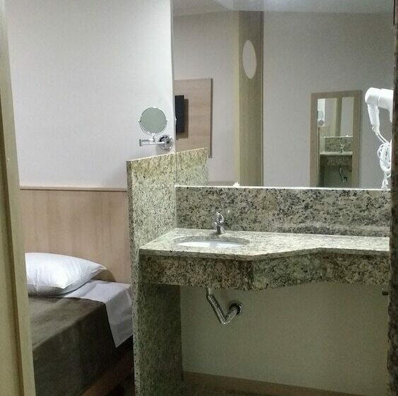 اتاق لوکس سه تخته, Dan Inn Campos Do Jordao