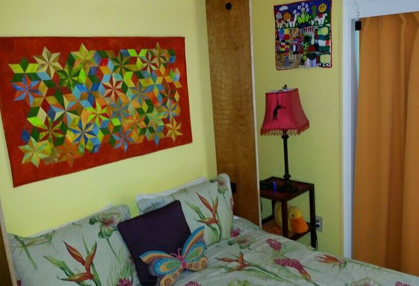 스탠다드 스튜디오 더블 침대, Ann Arbor Bed And Breakfast