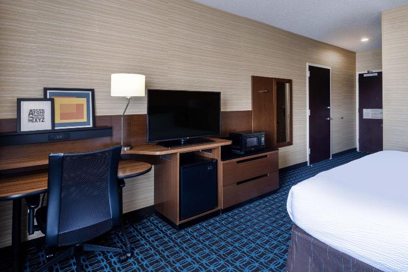 Люкс Кровать Кинг, Fairfield Inn & Suites By Marriott Detroit Lakes