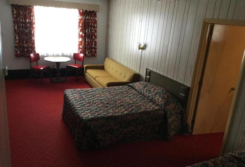 디럭스 트리플 룸, Cedars Motel