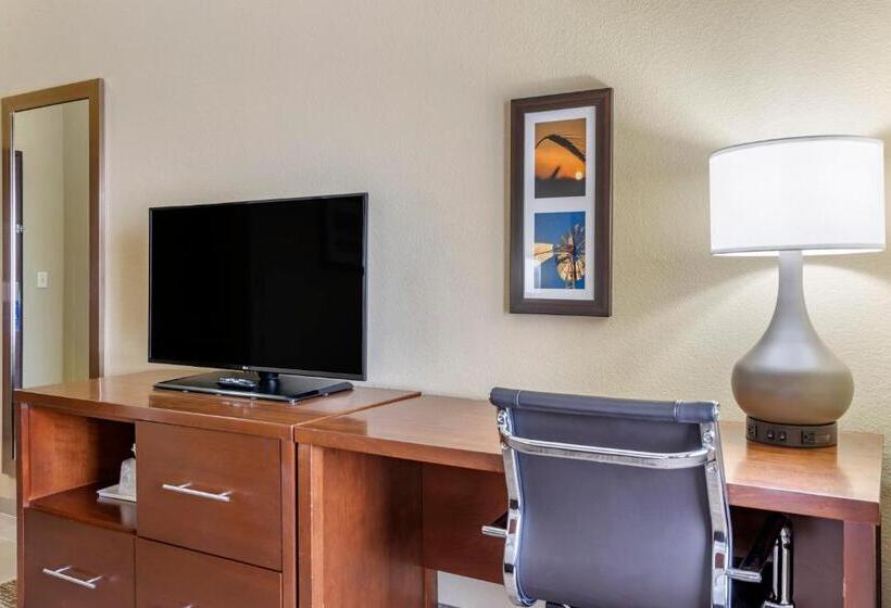 Стандартный Номер Кровать Кинг, Comfort Inn & Suites Augusta