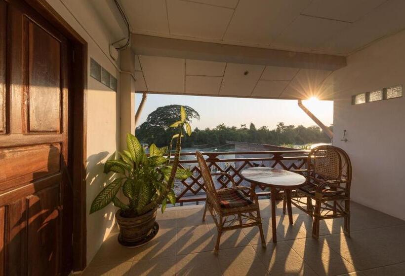 Номер Стандарт с Балконом, Baba Guesthouse