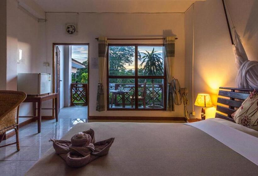 Номер Стандарт с Балконом, Baba Guesthouse