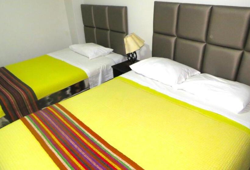 חדר משפחתי דלוקס, Hostal Mica