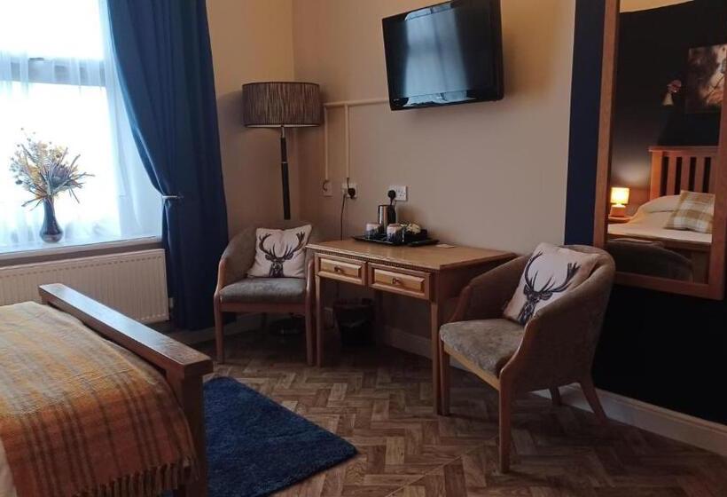 Номер Economy, The Renishaw Rooms