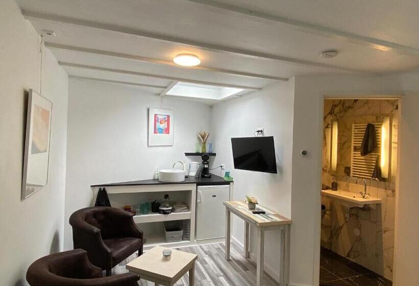 اتاق استاندارد, Studio Bergen