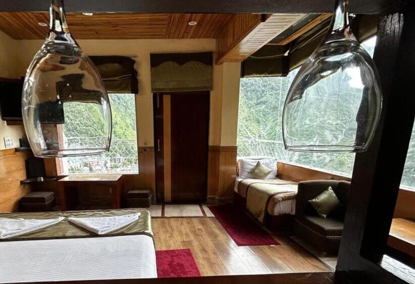 Трехместный Номер Deluxe, Goroomgo Hotel Gandhi S Paradise Dharamshala