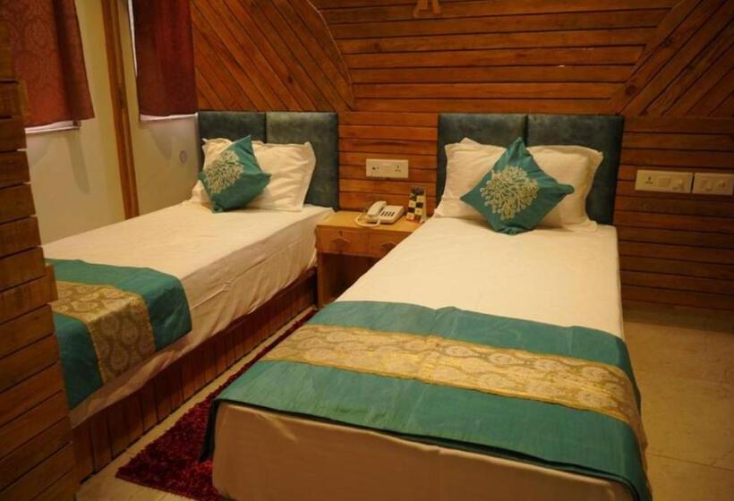豪华家庭房间, Goroomgo Hotel Gandhi S Paradise Dharamshala