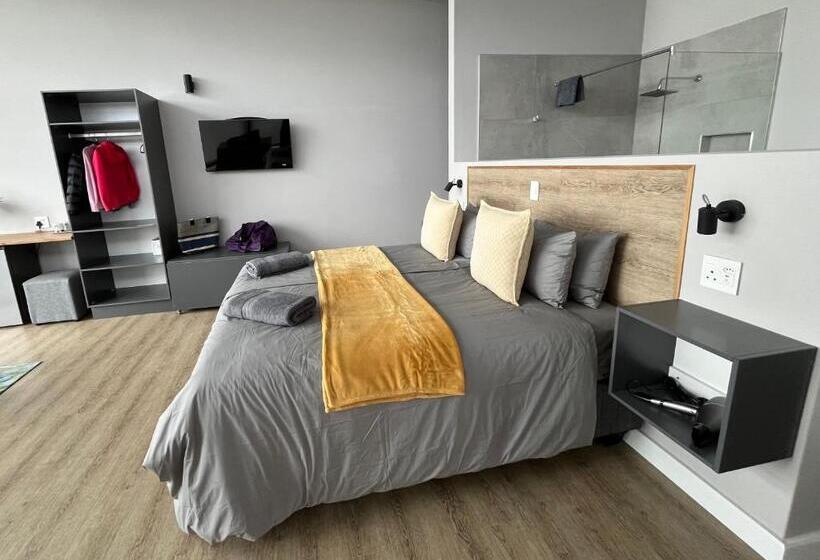 غرفة ديلوكس مطلّة علي البحر مزوَّدة بشُرفة, Die Uitzicht Guesthouse   Knysna