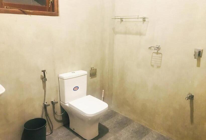 Номер Стандарт Вид на Сад, Chamara Inn