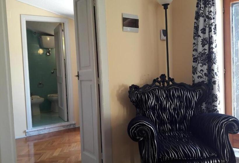 Номер Стандарт с Балконом, B&b Casa Laviano