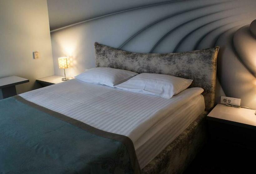 高级大房间, Garni Hotel Hollywoodland Wellness & Aquapark
