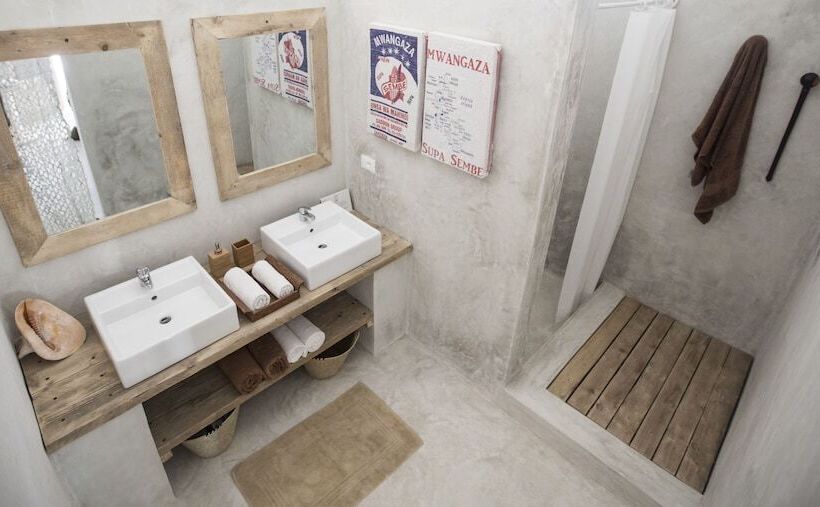 Семейный Номер Вид на Бассейн, The Loop Beach Resort