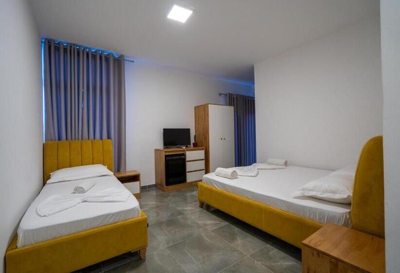 اتاق خانوادگی, Inheritor Resort