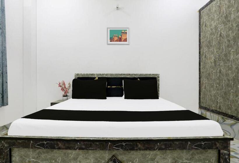 Трехместный Номер Классика, Oyo Hotel Shri Ram Krishna And Resort