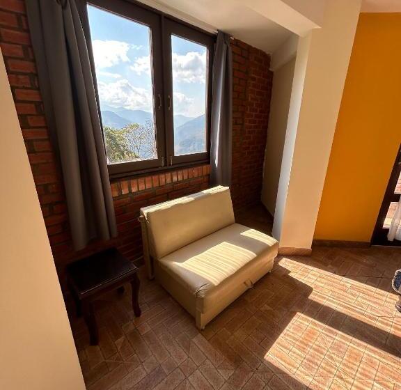 اتاق استاندارد با بالکن, Villa Camila Hostel