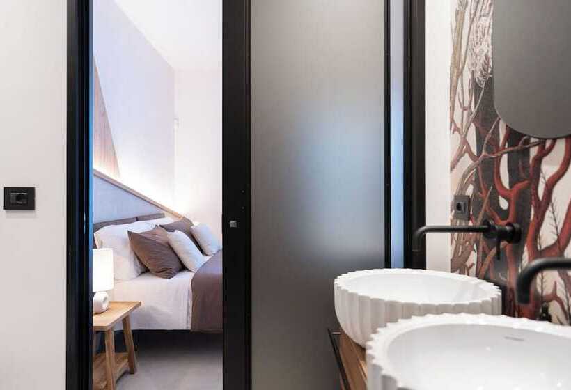 Номер Deluxe Вид на Море с Балконом, Leluan Bed And Breakfast