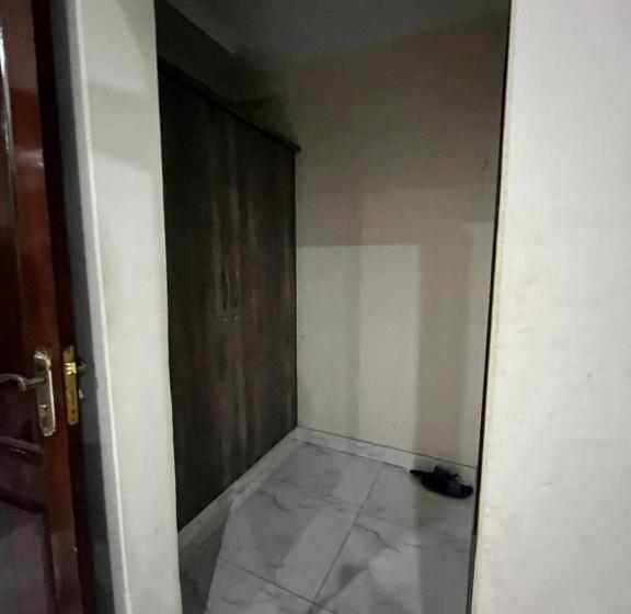 سوییت خانوادگی, Manzara Hotel & Restaurant