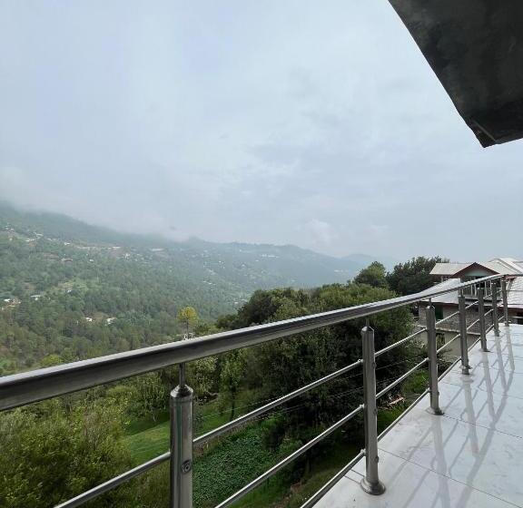 سوییت خانوادگی, Manzara Hotel & Restaurant