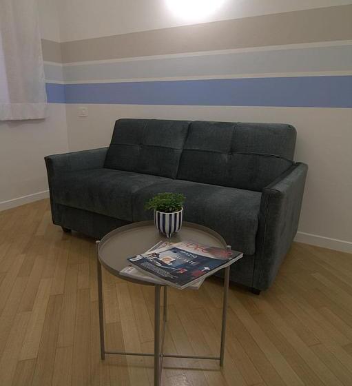 اتاق استاندارد چهار تخته, Giuliani Rooms