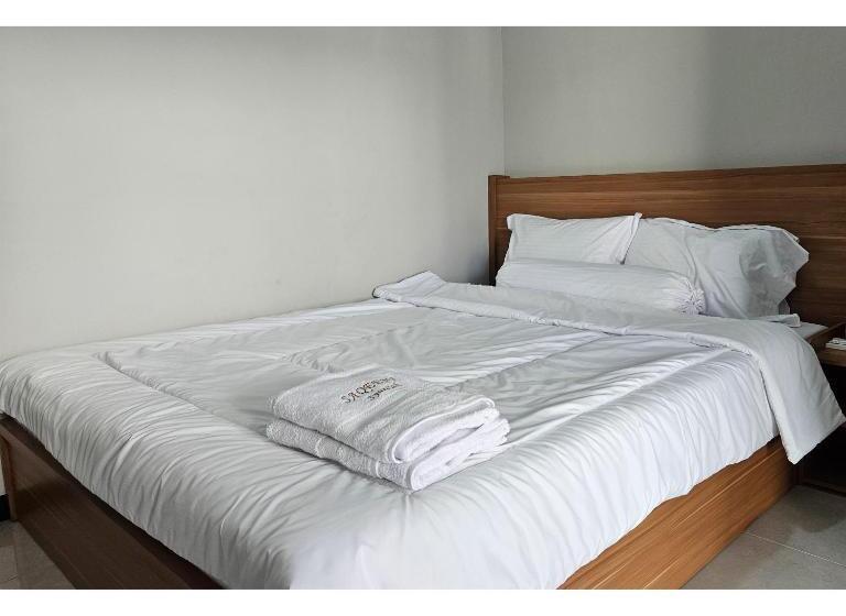 Номер Стандарт, Guest House Saqeena Syariah Near Blitar Park Redpartner