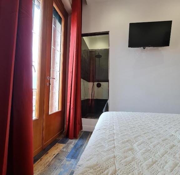 اتاق سوپریور با تخت بزرگ, Ricci 16   Suite & Rooms
