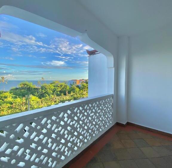 آپارتمان 1 خوابه با چشم‌انداز دریا, Townhouse Bha603