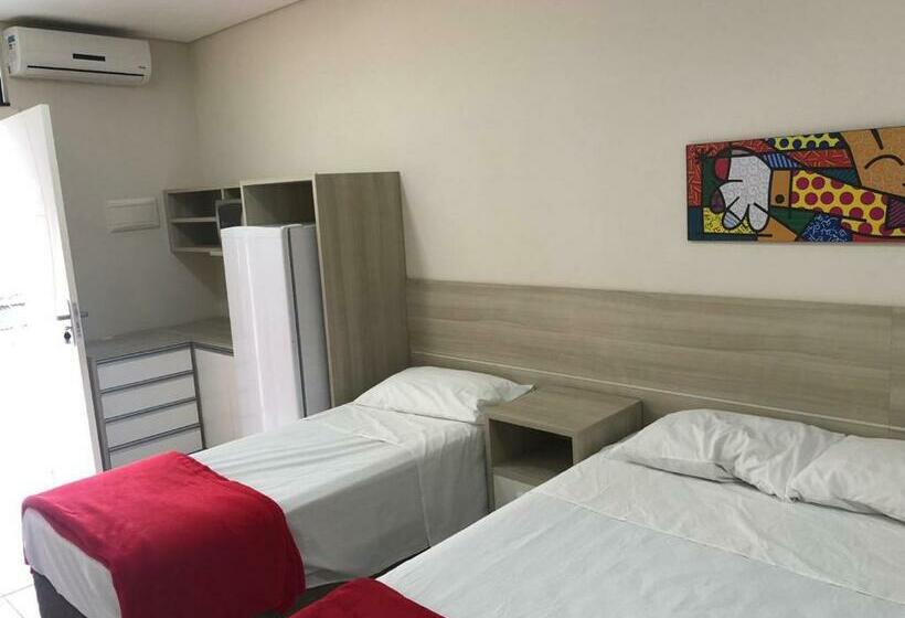 Номер Стандарт Трехместный, Chemin Suites