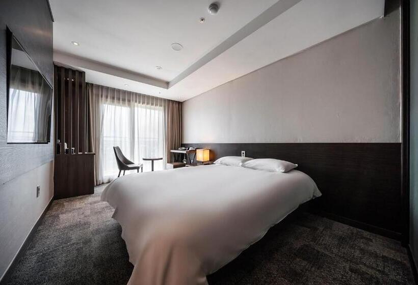 Номер Superior, Golden Tulip Jeju Seongsan