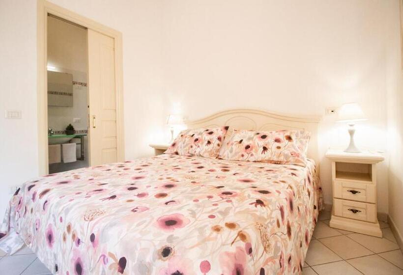 Номер Стандарт Вид на Море с Балконом, La Casa Del Sole   Beachfront B&b   Anzio