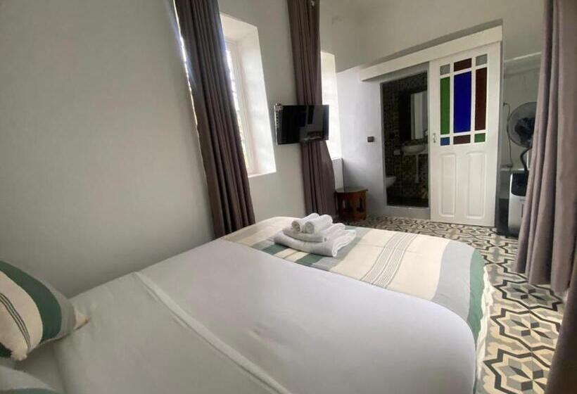 اتاق استاندارد با تخت بزرگ, Dar Al Khatib