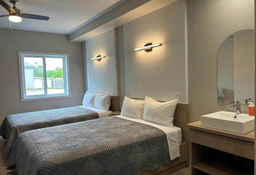 Четырехместный Номер Стандарт, Hôtel St Michel