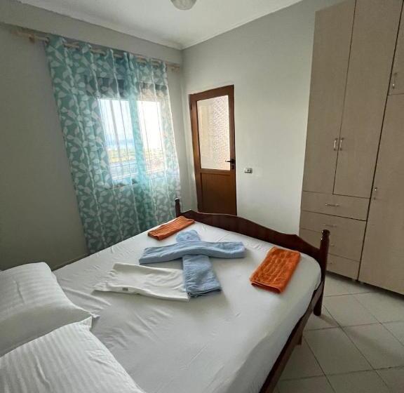 패밀리 룸, Dimas Apartments