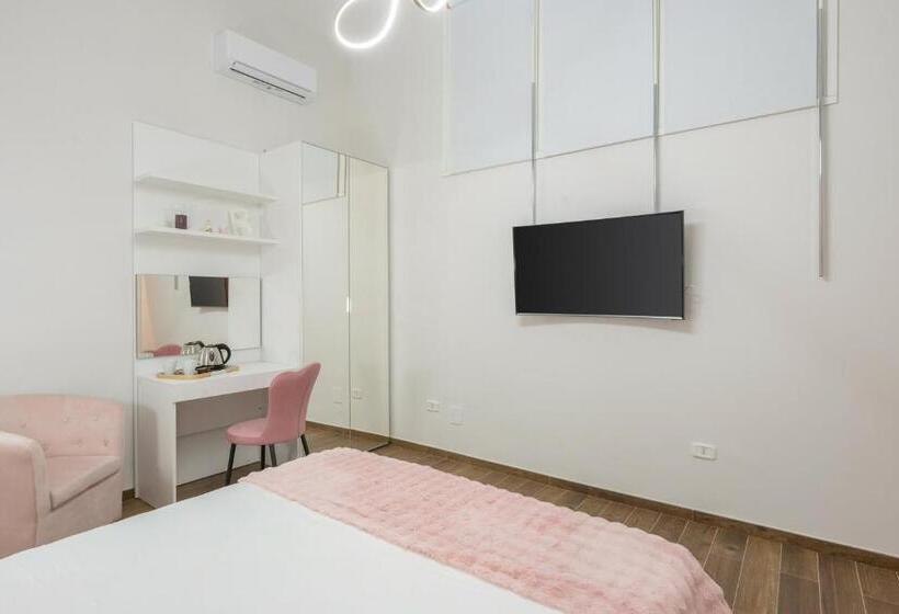 Номер Deluxe, La Maison Chic