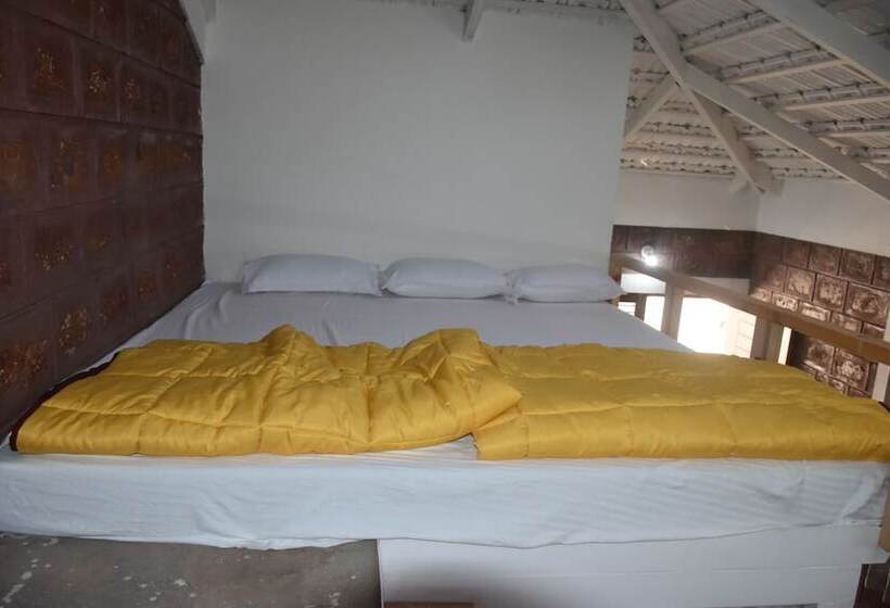 标准间, Neervana Resort