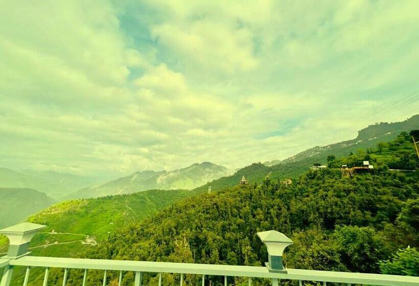 스탠다드 트리플 발코니 룸, The Grand Edge Retreat   Luxury In The Clouds