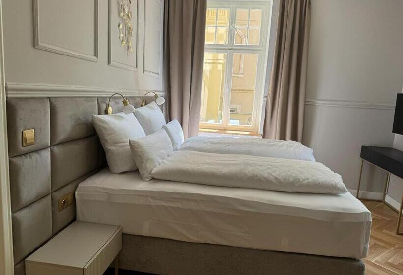 Апартаменты 4 Спальни, Residenz Hugo