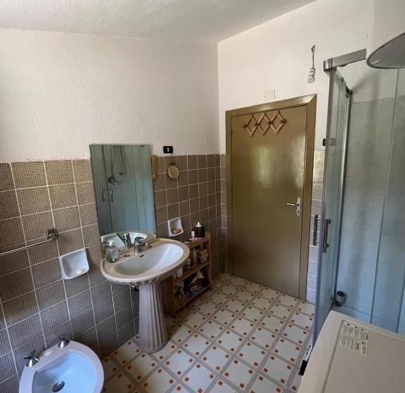 اتاق استاندارد, Stazzo Gallurese