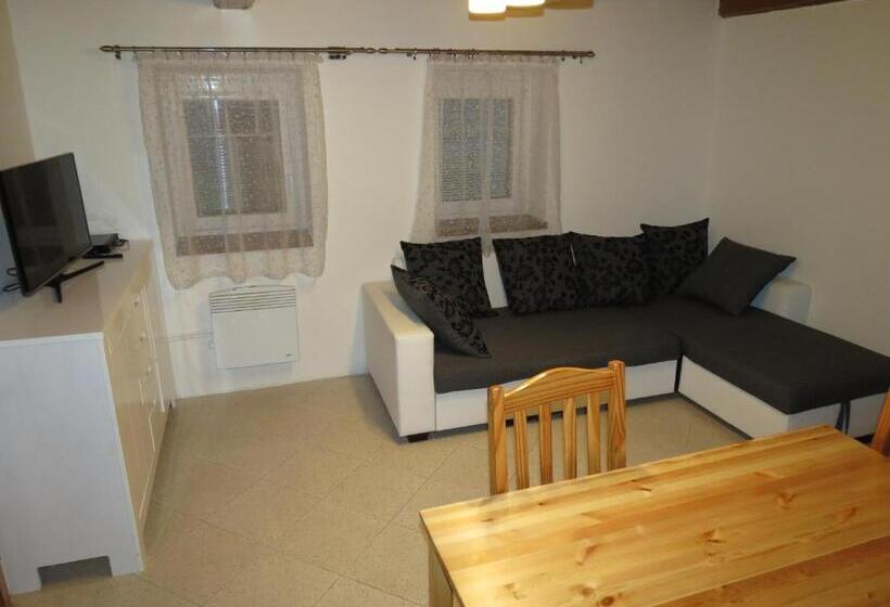 침실 2개 아파트, Koula Apartments